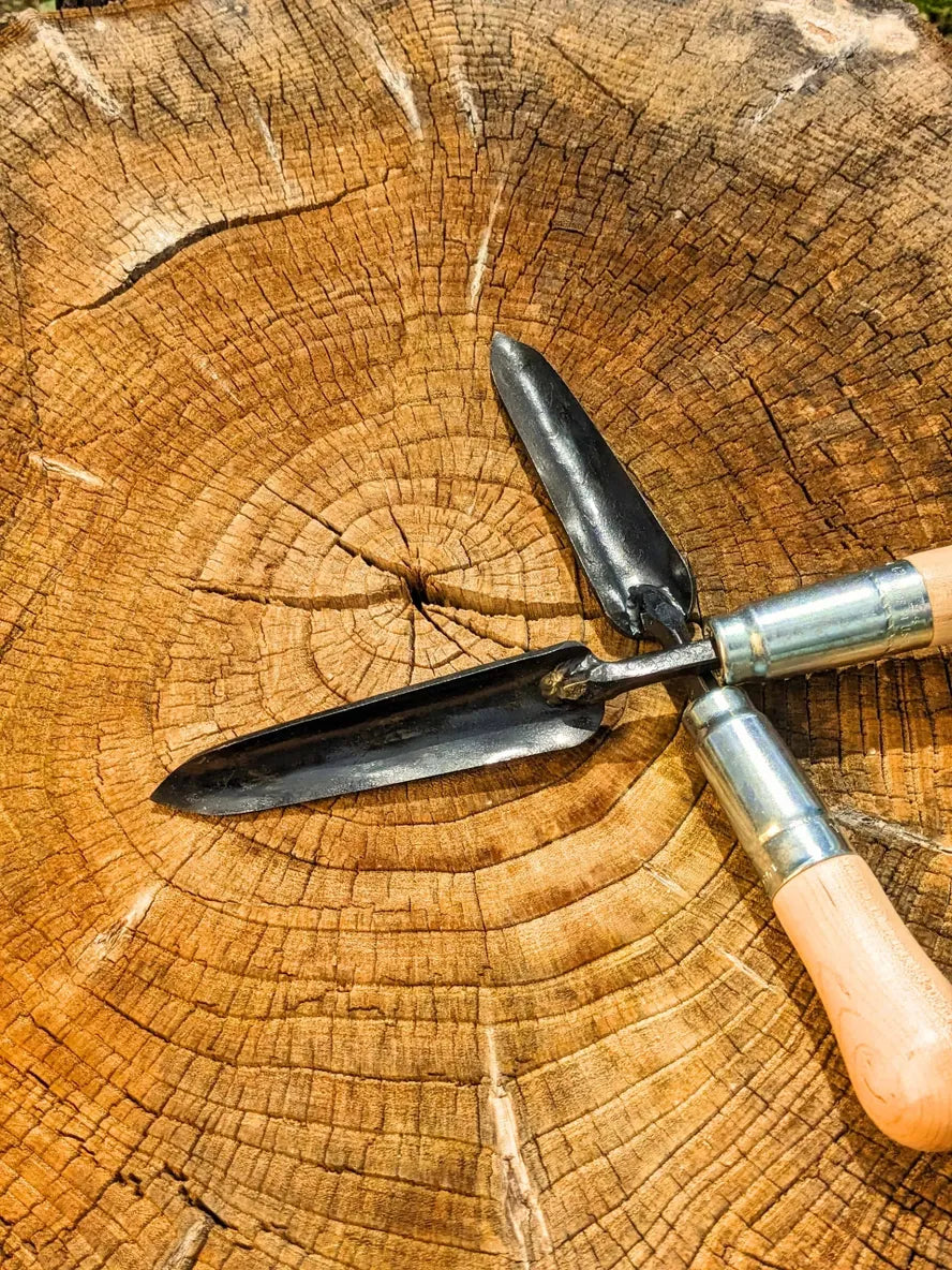 Sharp Shooter Trowel